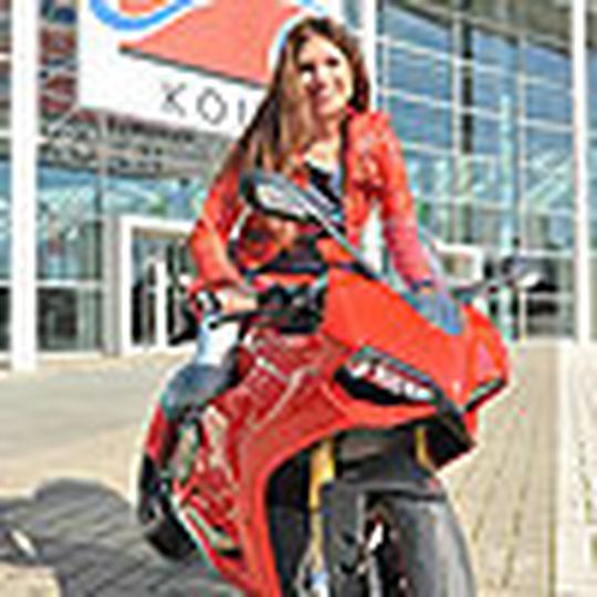 Germanys next Bike-Topmodel gesucht. Helfen Sie mit finden... Germanys next Bike-Topmodel gesucht. Helfen Sie mit finden...