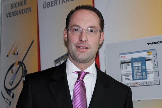 Christian Wolf, Geschäftsführer von Turck, übernimmt den Vorsitz des Ausstellerbeirats der SPS IPC Drives. Christian Wolf, Geschäftsführer von Turck, übernimmt den Vorsitz des Ausstellerbeirats der SPS IPC Drives.