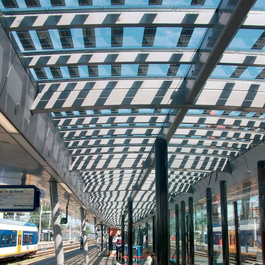 Solarbahnsteigüberdachung Utrecht CS