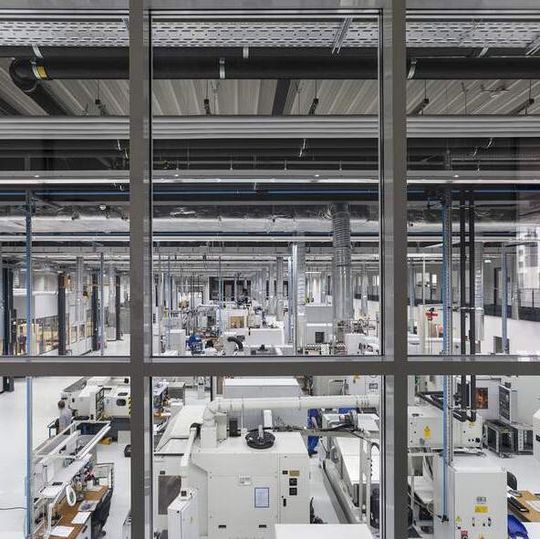 Blick in die neue Urbane Produktion der Zukunft der Wittenstein bastian GmbH in Fellbach Blick in die neue Urbane Produktion der Zukunft der Wittenstein bastian GmbH in Fellbach