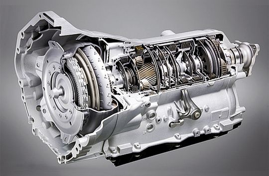 Erstklassige Automatik- und Doppelkupplungsgetriebe bestehen aus bis zu 40 Einzelteilen, welche durch Feinschneiden und Umformen hergestellt werden, die Kernkompetenzen von Feintool System Parts. Erstklassige Automatik- und Doppelkupplungsgetriebe bestehen aus bis zu 40 Einzelteilen, welche durch Feinschneiden und Umformen hergestellt werden, die Kernkompetenzen von Feintool System Parts.