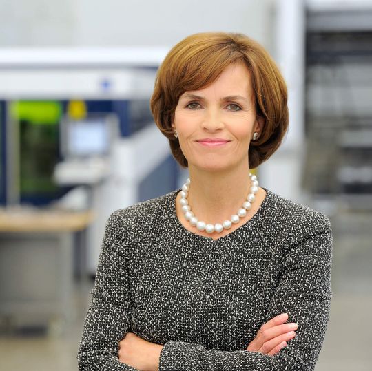 Dr. phil. Nicola Leibinger-Kammüller ist Vorsitzende der Geschäftsführung und Geschäftsführende Gesellschafterin der Trumpf GmbH + Co. KG