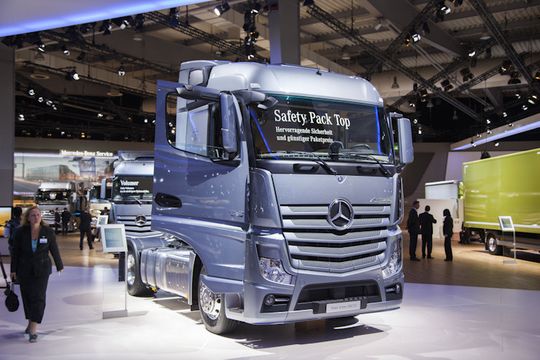 Immer noch neu und aktuell: der Actros von Mercedes-Benz. Immer noch neu und aktuell: der Actros von Mercedes-Benz.