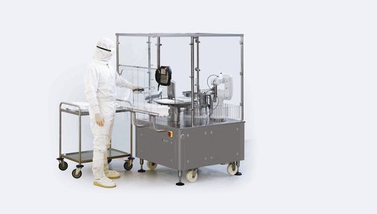 Die Maschine des Typs 535 wurde entwickelt für das Dosieren und Verschließen von Spritzen. Die Maschine des Typs 535 wurde entwickelt für das Dosieren und Verschließen von Spritzen.