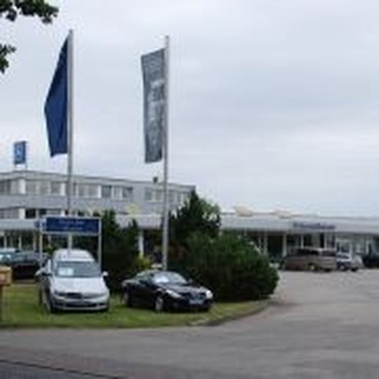Die Unternehmens-Gruppe Brinkmann Bleimann besitzt in Norddeutschland insgesamt acht Standorte. Die Unternehmens-Gruppe Brinkmann Bleimann besitzt in Norddeutschland insgesamt acht Standorte.