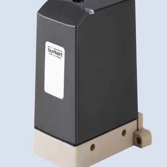 Bürkert's micro dosing pump Type 7615 has dry running capabilities and even continues pumping if there is gas in the medium. Bürkert's micro dosing pump Type 7615 has dry running capabilities and even continues pumping if there is gas in the medium.