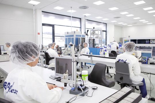 Mit dem Bau eines neuen Fertigungsgebäudes hat EPflex dieses Jahr neue Produktionsfläche für die Medizintechnik geschaffen Mit dem Bau eines neuen Fertigungsgebäudes hat EPflex dieses Jahr neue Produktionsfläche für die Medizintechnik geschaffen
