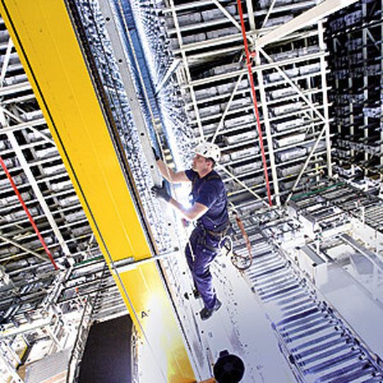 Bild 1: Unverzichtbar für Arbeiten in der Höhe – die persönliche Schutzausrüstung. Sie muss stets in einem einwandfreien Zustand sein.