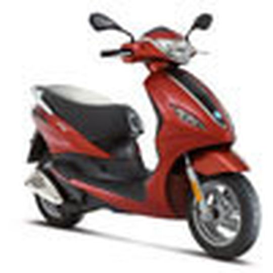 Neuer Star am Scooter-Himmel? Piaggios Fly mit 50 und 125 cm³. Neuer Star am Scooter-Himmel? Piaggios Fly mit 50 und 125 cm³.