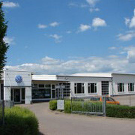 Das Autohaus Georg Maulhardt in Bleicherode bei Nordhausen in Thüringen ist Vertragspartner der Marken Audi, Volkswagen, Volkswagen-Nutzfahrzeuge und Skoda. Das Autohaus Georg Maulhardt in Bleicherode bei Nordhausen in Thüringen ist Vertragspartner der Marken Audi, Volkswagen, Volkswagen-Nutzfahrzeuge und Skoda.