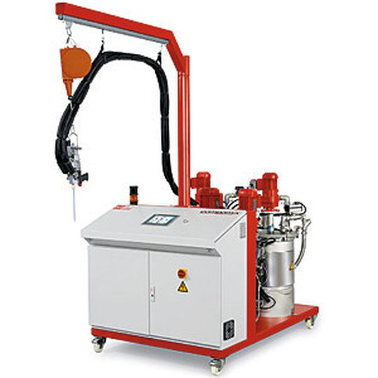 Die Misch- und Dosieranlage steuert wichtige Prozesse bei der Herstellung von FVK-Bauteilen. Von Vorteil ist dabei die Ausstattung mit Zahnradpumpen. Statische Mischrohre vermengen die Harzkomponenten.