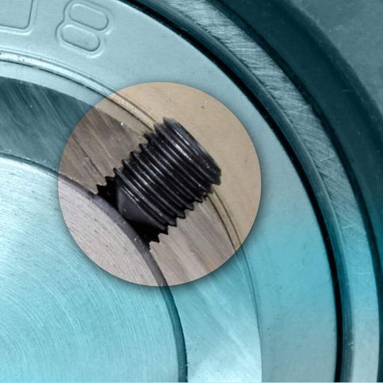 Gehäuselager mit Bullet-Point-Set-Screw, der selbstausdehnenden Befestigungslösung für festen Halt.