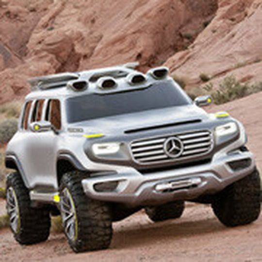 Mercedes Ener-G-Force: Modernes „Highway Patrol Vehicle“ mit Brennstoffzelle, Blaulicht und Ballonreifen. Mercedes Ener-G-Force: Modernes „Highway Patrol Vehicle“ mit Brennstoffzelle, Blaulicht und Ballonreifen.