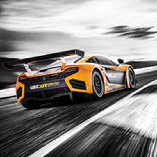 Der McLaren 12C GT Can-Am Edition ist auf 30 Stück limitiert, ein reiner Rennwagen und für den öffentlichen Straßenverkehr nicht zugelassen. Der McLaren 12C GT Can-Am Edition ist auf 30 Stück limitiert, ein reiner Rennwagen und für den öffentlichen Straßenverkehr nicht zugelassen.