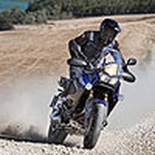 Der Zickzack-Kurs zwischen Plus und Minus geht weiter. Der Oktober auf dem Motorradmarkt lässt wieder Hoffnung schöpfen. Der Zickzack-Kurs zwischen Plus und Minus geht weiter. Der Oktober auf dem Motorradmarkt lässt wieder Hoffnung schöpfen.