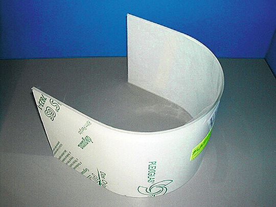 Pièce en matière plastique, formée au four (thermoformage). Pièce en matière plastique, formée au four (thermoformage).