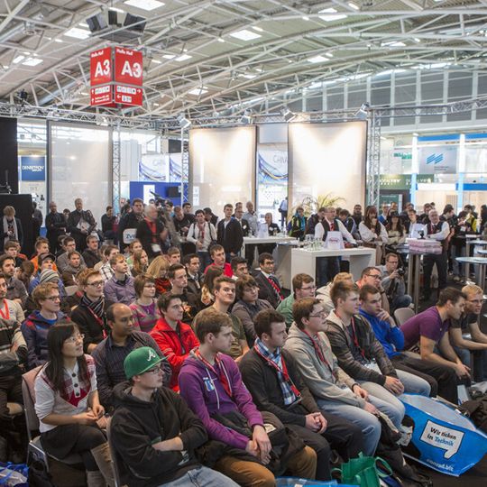 Über 200 angehende Ingenieure aus ganz Deutschland haben am Student Day teilgenommen. Über 200 angehende Ingenieure aus ganz Deutschland haben am Student Day teilgenommen.