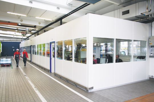 Die Condecta AG bietet flexible Trennwandsysteme für den Indoor-Bereich und ermöglicht damit individuelle Raumgestaltung. Die Condecta AG bietet flexible Trennwandsysteme für den Indoor-Bereich und ermöglicht damit individuelle Raumgestaltung.