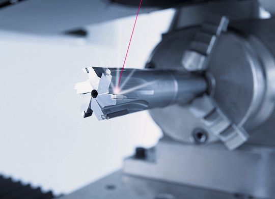 Das CVD-Diamant-Programm umfasst ISO-Wendeplatten, Fräser und Drehstähle. Das CVD-Diamant-Programm umfasst ISO-Wendeplatten, Fräser und Drehstähle.