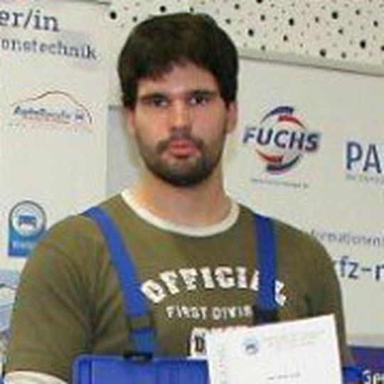 Daniel Zange, Sieger beim praktischen Leistungswettbewerb des Kfz-Landesverbandes Niedersachsen-Bremen.