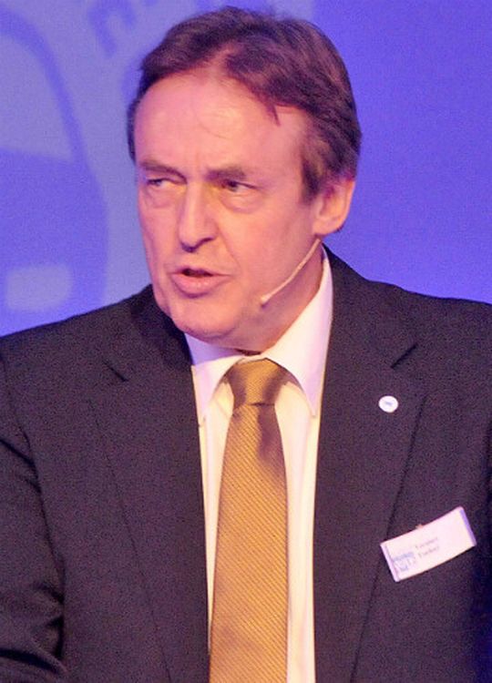 Torsten Treiber, Obermeister Kfz-Innung Region Stuttgart: „Unterm Strich gesehen kann man von einem bisher ordentlichen Jahr ausgehen. “ Torsten Treiber, Obermeister Kfz-Innung Region Stuttgart: „Unterm Strich gesehen kann man von einem bisher ordentlichen Jahr ausgehen. “