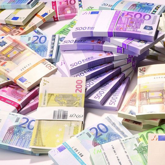 Durch Beschaffungsoptimierungen können Kostenvorteile von mehreren Hunderttausend Euro über verschiedene Warenkörbe hinweg erzielt werden. Durch Beschaffungsoptimierungen können Kostenvorteile von mehreren Hunderttausend Euro über verschiedene Warenkörbe hinweg erzielt werden.