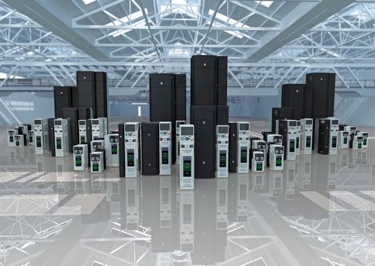 Die innovative Antriebsreihe Unidrive M umfasst sieben Antriebsgruppen (M100–M800) mit spezifischen Leistungsstufen und Funktionalitäten. Die innovative Antriebsreihe Unidrive M umfasst sieben Antriebsgruppen (M100–M800) mit spezifischen Leistungsstufen und Funktionalitäten.
