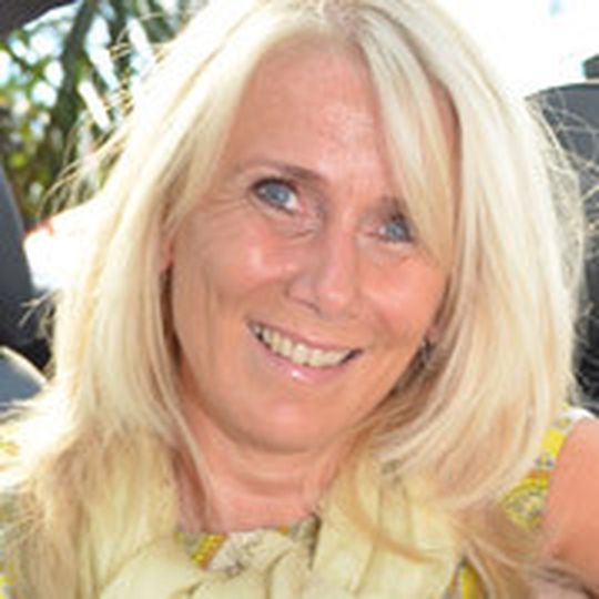 Sabine Anslinger hat sich ihre Position als Geschäftsführerin hart erarbeitet und sich dabei nicht immer Freunde gemacht: „Aber heute ist es mein Team.“ Sabine Anslinger hat sich ihre Position als Geschäftsführerin hart erarbeitet und sich dabei nicht immer Freunde gemacht: „Aber heute ist es mein Team.“