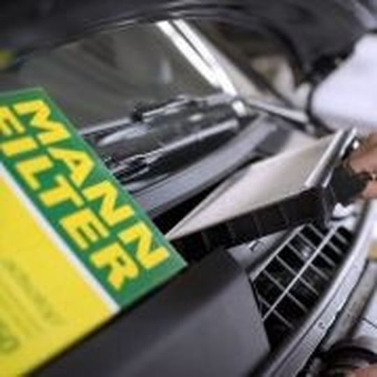 Der Innenraumfilter sollte regelmäßig ausgetauscht werden.