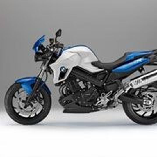 Auch BMWs F 800 R sorgt für die gute Performance der Marke. Auch BMWs F 800 R sorgt für die gute Performance der Marke.