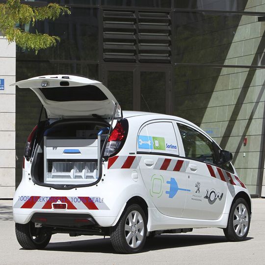 Der Elektrotransporter i0n Cargo wurde speziell für Servicetechniker und Handwerker konzipiert Der Elektrotransporter i0n Cargo wurde speziell für Servicetechniker und Handwerker konzipiert