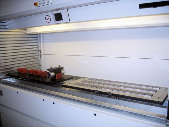 Im integrierten Shuttle XP 500 können 180 Goodj-Paletten mit Rohteilen, Halbzeugen, Werkstücken sowie Spannsystemen und Haltevorrichtungen bevorratet werden. Im integrierten Shuttle XP 500 können 180 Goodj-Paletten mit Rohteilen, Halbzeugen, Werkstücken sowie Spannsystemen und Haltevorrichtungen bevorratet werden.