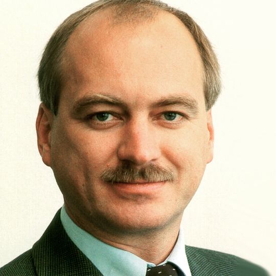 Der Dieselexperte Fritz Steinparzer ist seit 2008 Leiter Entwicklung Ottomotoren bei BMW. KeinWunder, dass er nach Gleichteilen zwischen beiden Bauarten sucht.