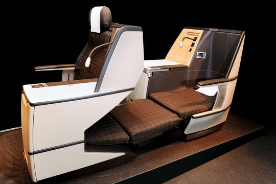 Die härteverstellbaren Luftkissen bieten hohen Komfort bei Flugzeugsitzen und lassen sich individuell einstellen. Die härteverstellbaren Luftkissen bieten hohen Komfort bei Flugzeugsitzen und lassen sich individuell einstellen.