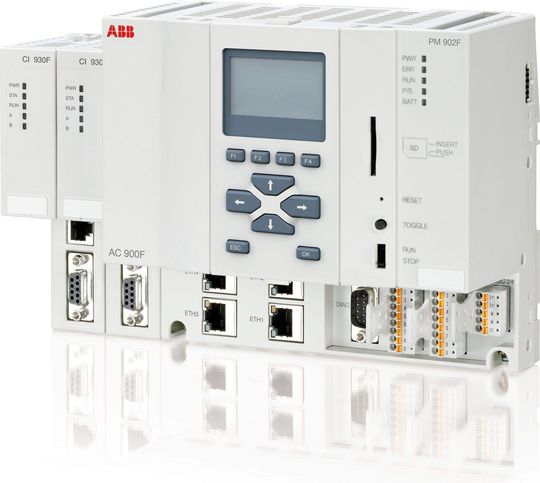 Der neue Freelnace Controller AC 900F bietet 100 % Kompatibilität und 100 % mehr Leistung sowie erstmals einen SD-Slot. Der neue Freelnace Controller AC 900F bietet 100 % Kompatibilität und 100 % mehr Leistung sowie erstmals einen SD-Slot.