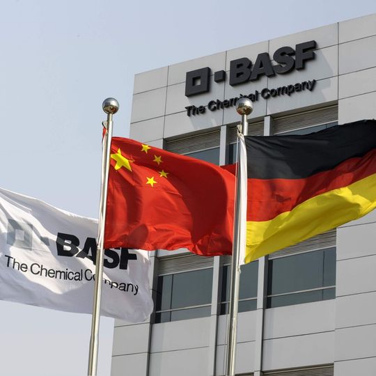 BASF and Sinopec take next steps in establishment of world-scale isononanol plant in Maoming, China. BASF and Sinopec take next steps in establishment of world-scale isononanol plant in Maoming, China.