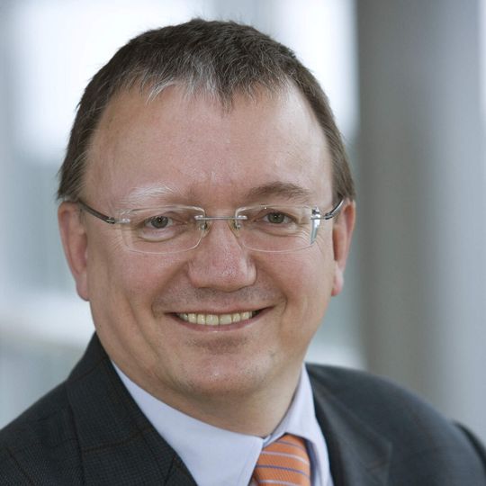 Bernhard Nick wird zum 1. Juli 2013 die Leitung des Bereichs Strategic Planning & Controlling der BASF von Walter Gramlich übernehmen. Bernhard Nick wird zum 1. Juli 2013 die Leitung des Bereichs Strategic Planning & Controlling der BASF von Walter Gramlich übernehmen.