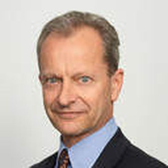 Dr.-Ing. Ferdinand von Alvensleben, Vorsitzender der Geschäftsführung und verantwortlich für die Geschäftsbereiche Inspektionsmaschinen und Track&Trace bei Seidenader Dr.-Ing. Ferdinand von Alvensleben, Vorsitzender der Geschäftsführung und verantwortlich für die Geschäftsbereiche Inspektionsmaschinen und Track&Trace bei Seidenader