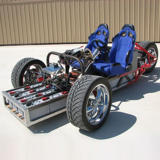 Das EZ-EV von ZWheelz: Ein Open-Source-Elektroauto zum Selberbauen. Das EZ-EV von ZWheelz: Ein Open-Source-Elektroauto zum Selberbauen.