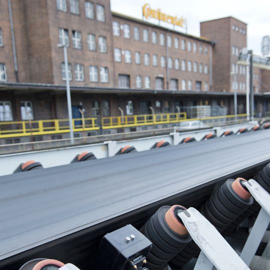 The a new belt rip detection system by Contitech detects longitudinal slitting early on and prevents extensive damage. The a new belt rip detection system by Contitech detects longitudinal slitting early on and prevents extensive damage.