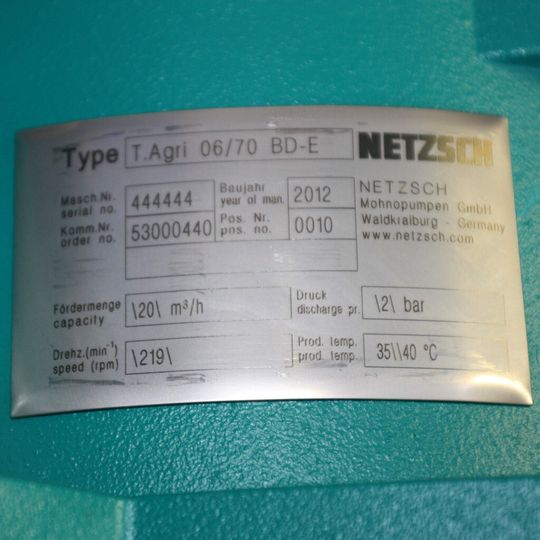 Das Typenschild macht’s deutlich: die 444.444ste Pumpe der Netzsch Pumpen & Systeme. Weitere Informationen zur Drehkolbenpumpe Tornado T2 gibt's in der Bildergalerie.
