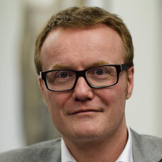 Dr. Markus Schill: „Die ersten beiden Kameramodelle, die VRmagic 2003 einführte, verkauften sich bis zu ihrer Ablösung durch Nachfolgermodelle über 10.000 Mal.“ Dr. Markus Schill: „Die ersten beiden Kameramodelle, die VRmagic 2003 einführte, verkauften sich bis zu ihrer Ablösung durch Nachfolgermodelle über 10.000 Mal.“