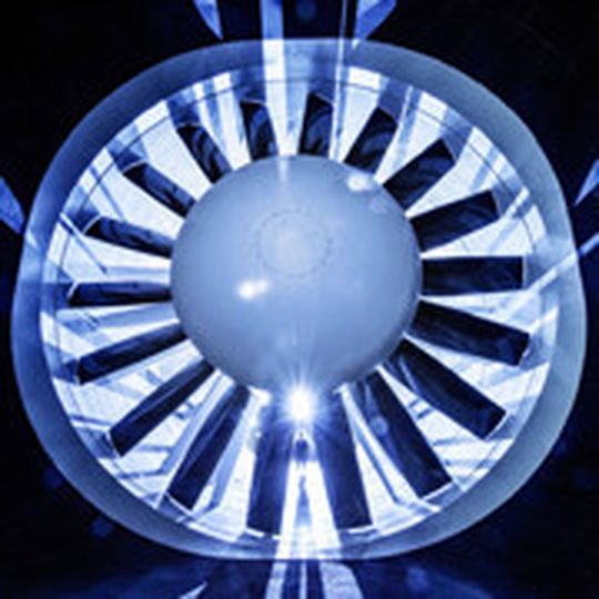Aerodynamischer Feinschliff: Der Windkanal bleibt trotz moderner Computersimulation für die Fahrzeugentwicklung bis heute unverzichtbar. Aerodynamischer Feinschliff: Der Windkanal bleibt trotz moderner Computersimulation für die Fahrzeugentwicklung bis heute unverzichtbar.