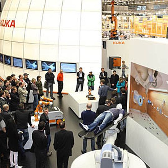 Kuka stellt im Zweijahres-Turnus auf der Hannover-Messe aus und präsentiert sich dieses Jahr unter dem Motto „Integrated Industry” . Im Bild der Messestand von 2011. Kuka stellt im Zweijahres-Turnus auf der Hannover-Messe aus und präsentiert sich dieses Jahr unter dem Motto „Integrated Industry” . Im Bild der Messestand von 2011.
