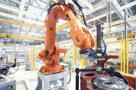 Im Gesamtjahr 2012 ergab sich bei der ABB ein Plus beim Umsatz von 4% auf 39,34 Mrd USD Im Gesamtjahr 2012 ergab sich bei der ABB ein Plus beim Umsatz von 4% auf 39,34 Mrd USD