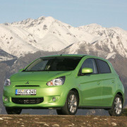 Premiere: Der neue Space Star von Mitsubishi kommt Mitte April zu Preisen ab 9.700 Euro in den Handel. Premiere: Der neue Space Star von Mitsubishi kommt Mitte April zu Preisen ab 9.700 Euro in den Handel.
