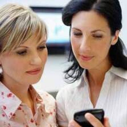 Mobile Lösungen werden ein fester Bestandteil im Unternehmensalltag. Mobile Lösungen werden ein fester Bestandteil im Unternehmensalltag.