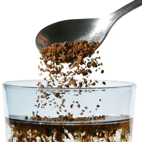 Instant coffee is a typical agglomeration product from the fluid bed. Instant coffee is a typical agglomeration product from the fluid bed.
