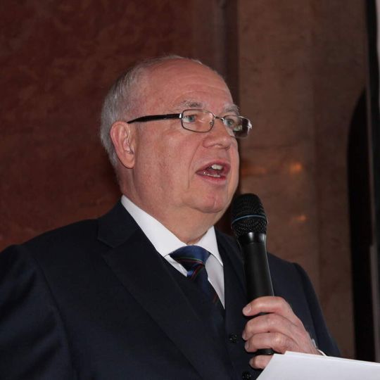 Der Geschäftsführende Gesellschafter Dipl.-Ing. Bernhard Juchheim präsentierte auf der Pressekonferenz von Jumo in Fulda die aktuellen Zahlen des Geschäftsjahres 2012.