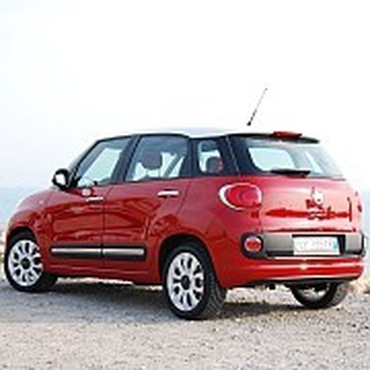 Knutschkugel in groß: der Fiat 500 L. Knutschkugel in groß: der Fiat 500 L.